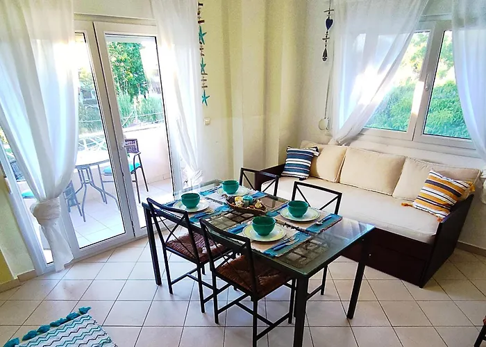 Estella Siviri Apartment