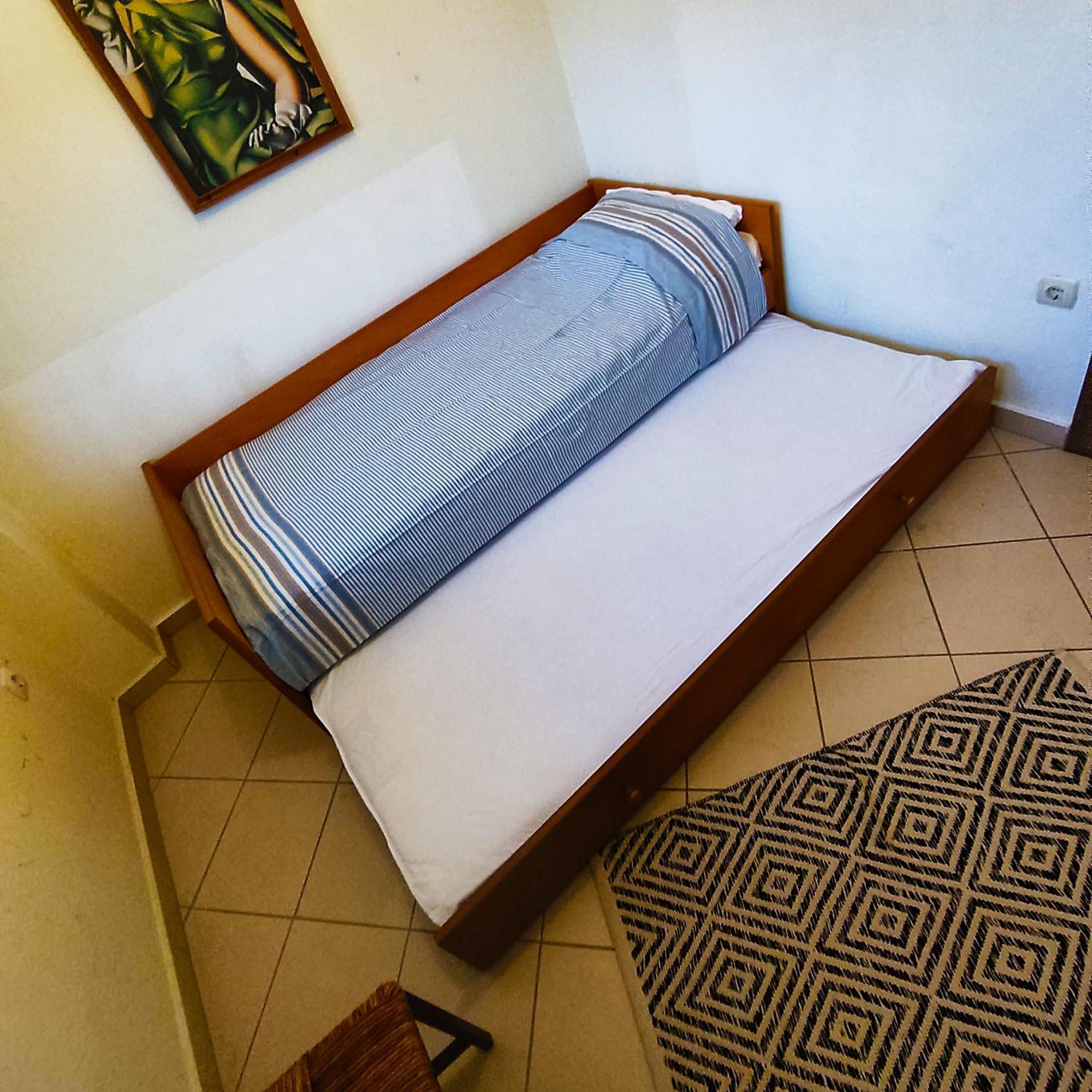 Estella Apartment *
